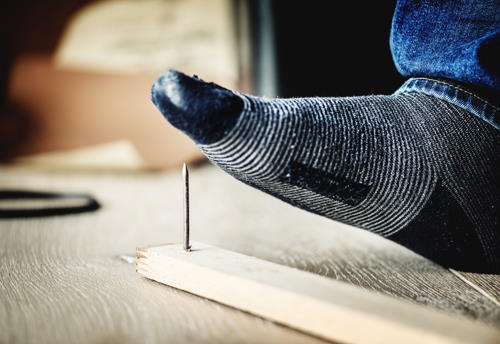 how to sue my landlord for unsafe living conditions illustration