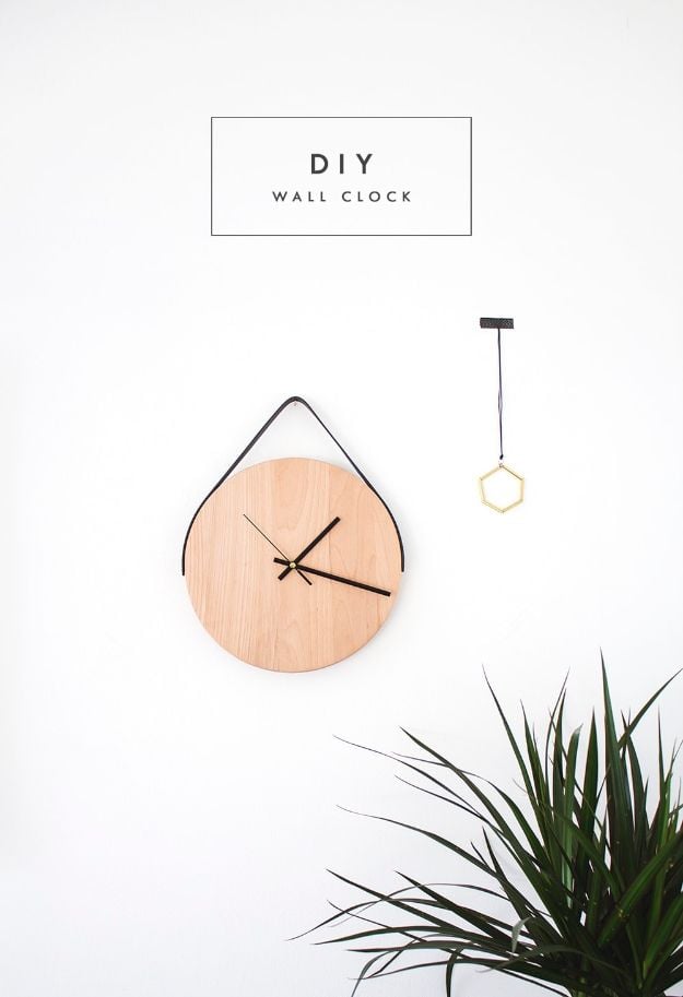 quick DIY wall decor projects for cheap illustration