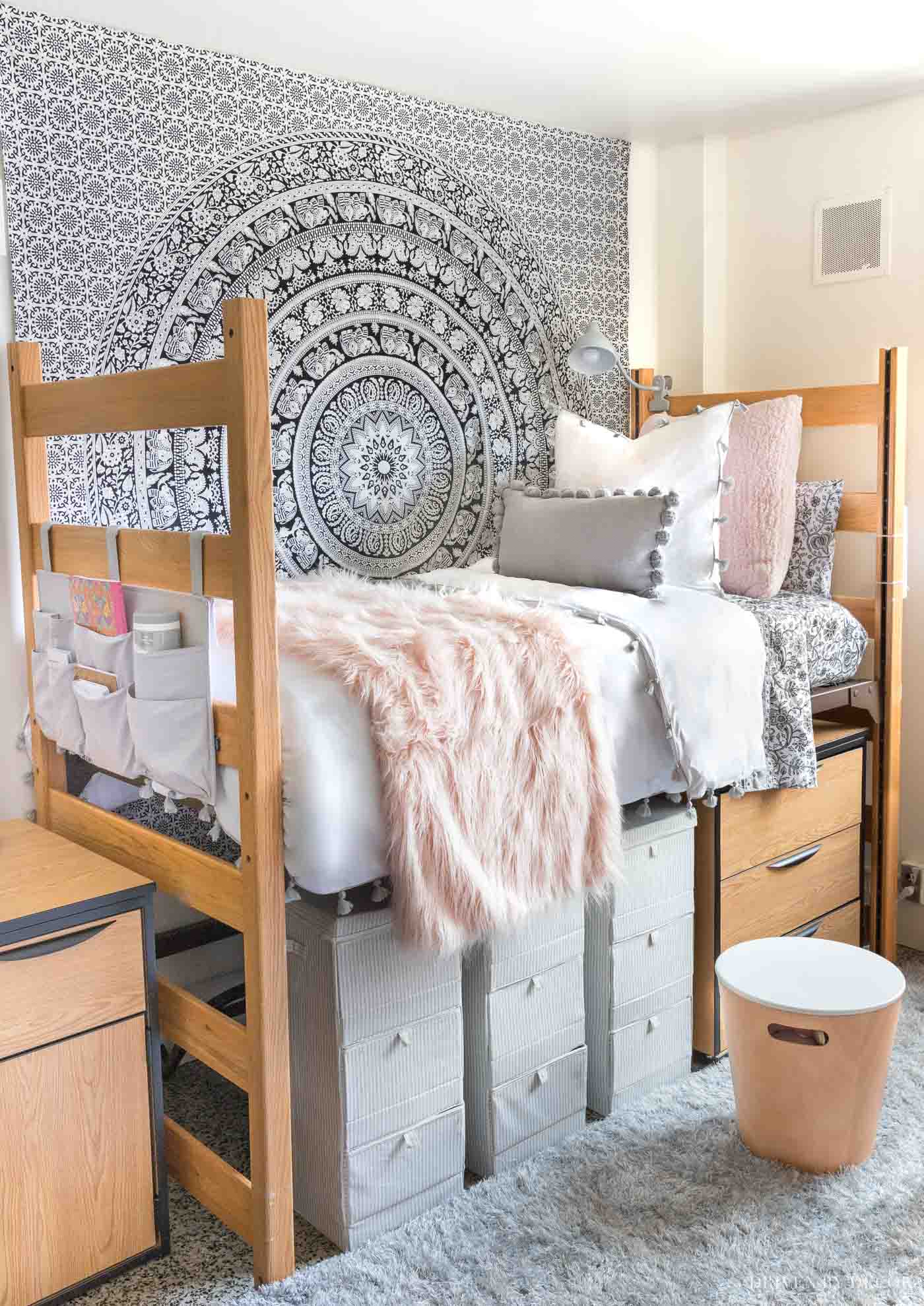 dorm room decor ideas for girls illustration