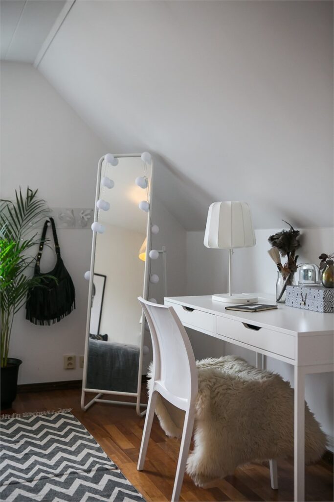 scandinavian style decor for renters on a budget example