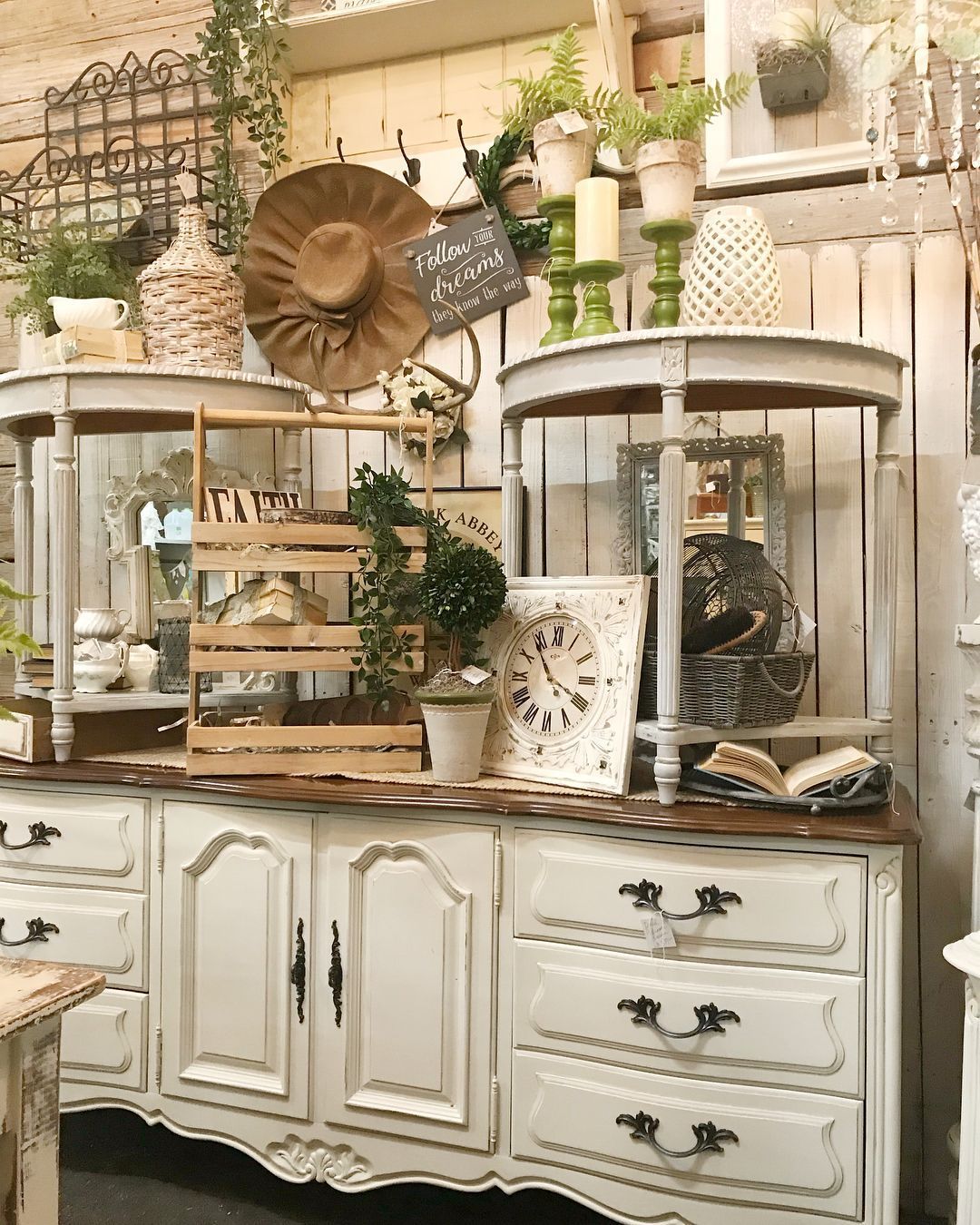 vintage home decor online stores illustration